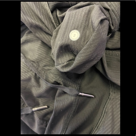 Lululemon dance studio crop pants - Picture 5 of 5